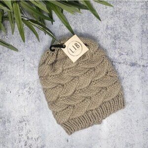NWT L.I.B New York Beige Knit Ponytail Beanie Hat Cozy Winter Neutral Casual